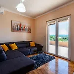 Сasa de vacaciones Mimi Zadar